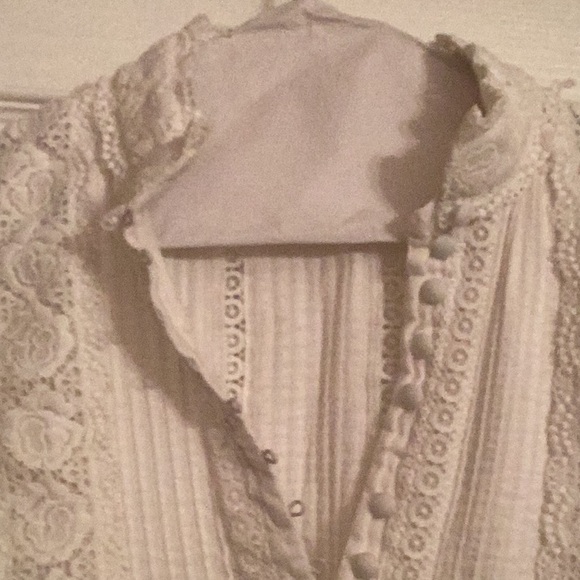 Beautiful Alice and Olivia lace dress. - Picture 2 of 7